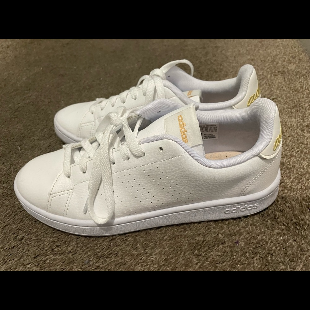 Addidas white sneakers womens 8.5
